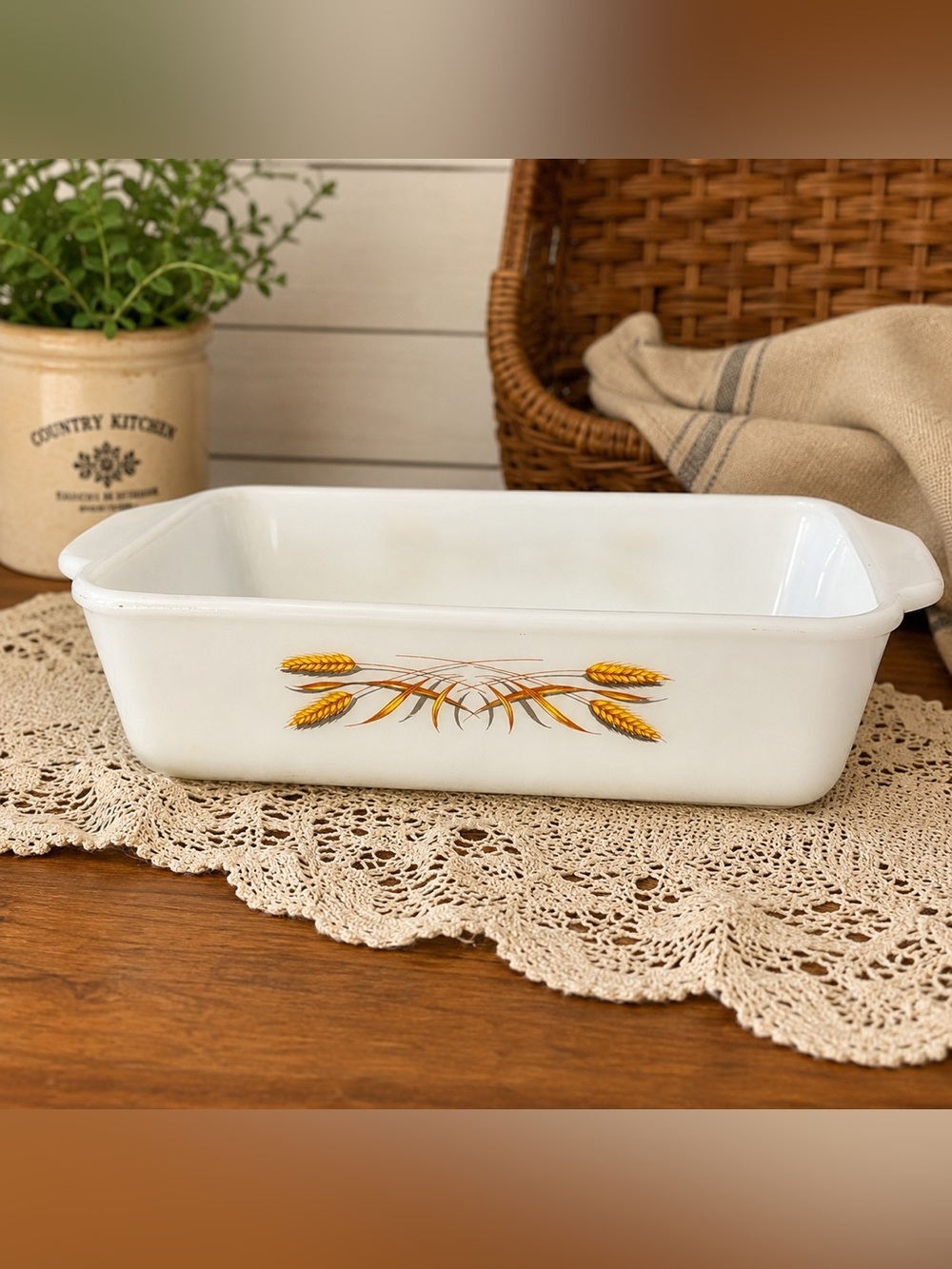 Fire-King Golden Wheat Vintage Milk Glass 10x7 Baking Dish USA